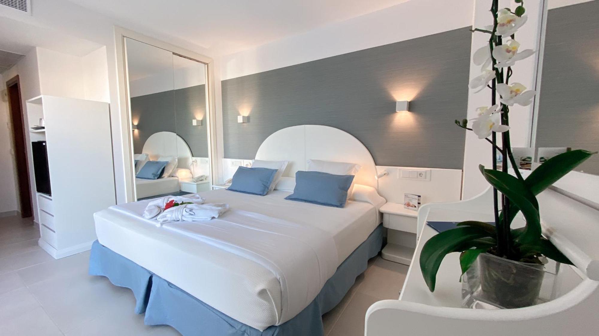 סנטה פונסה Reverence Life Hotel - Adults Only חדר תמונה